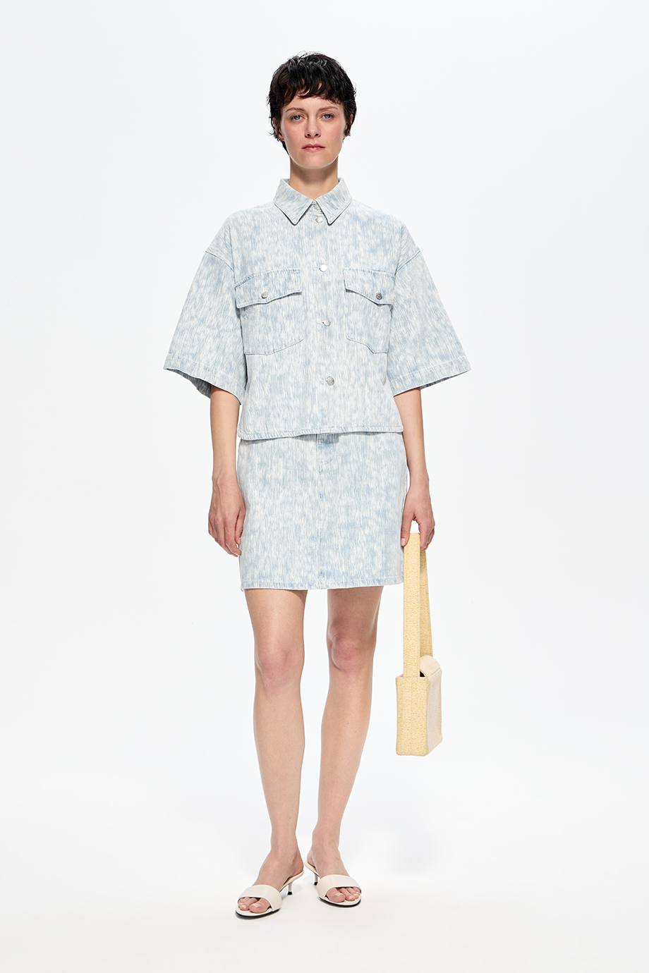 Рубашка джинсовая