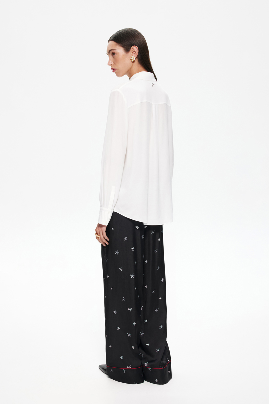 Блузка с защипами