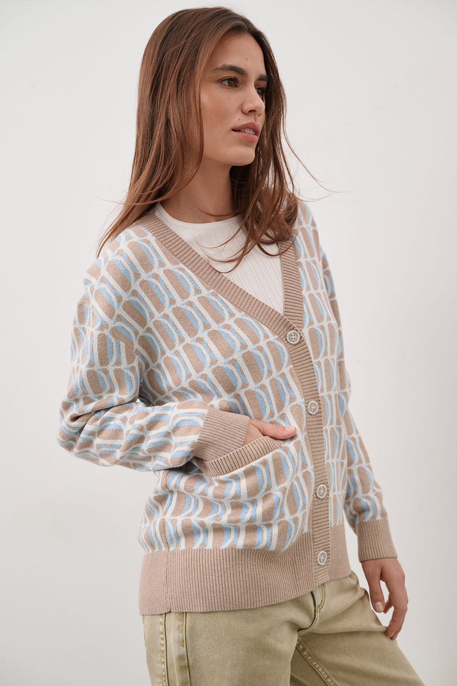 Кардиган с лого-паттерном