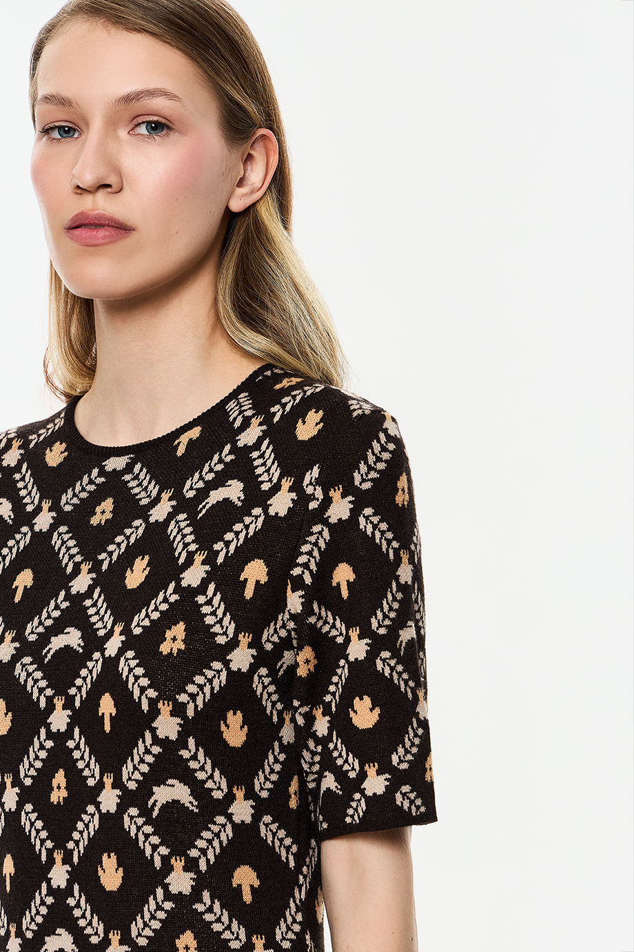 Платье с жаккардовым рисунком