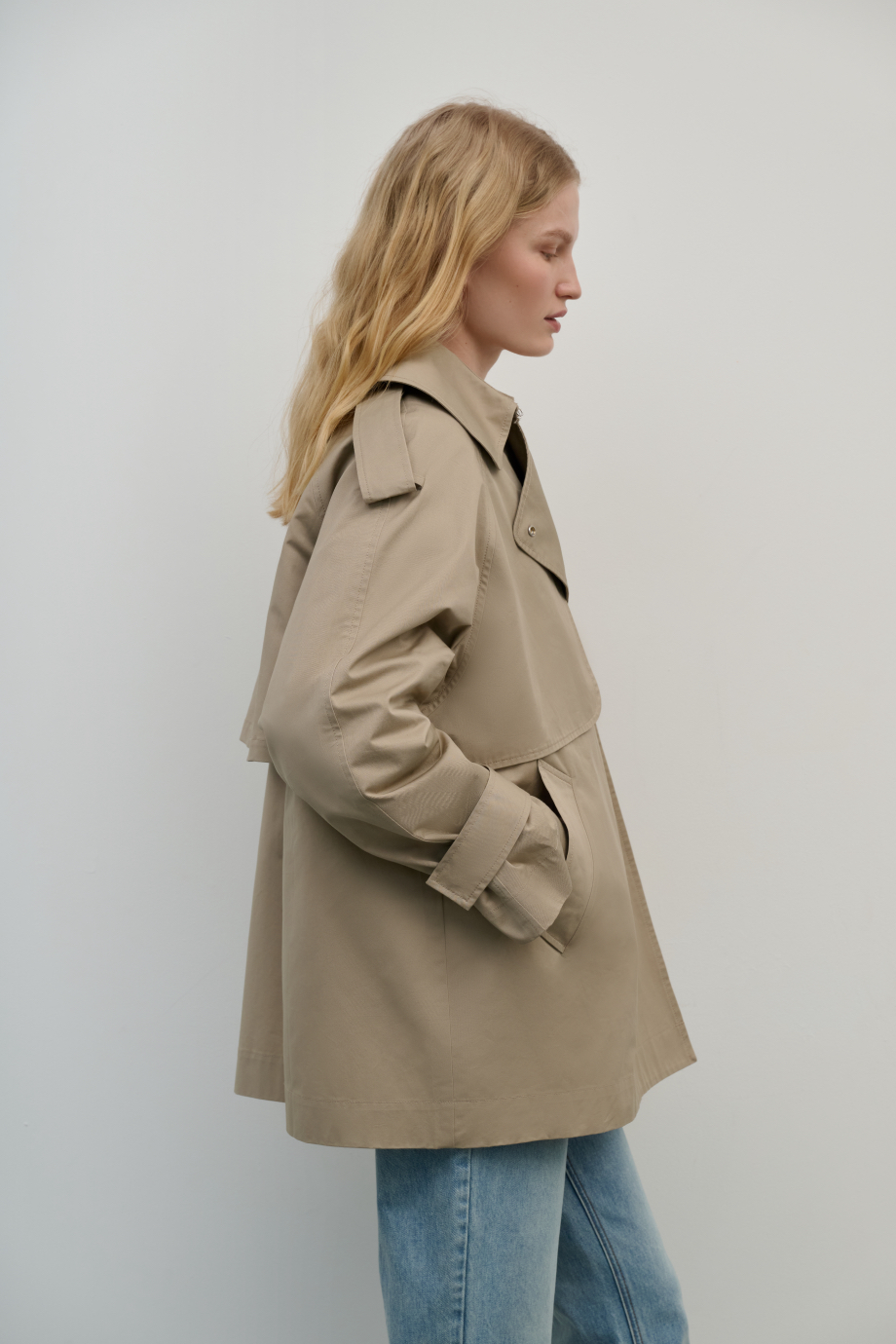 Укороченный плащ