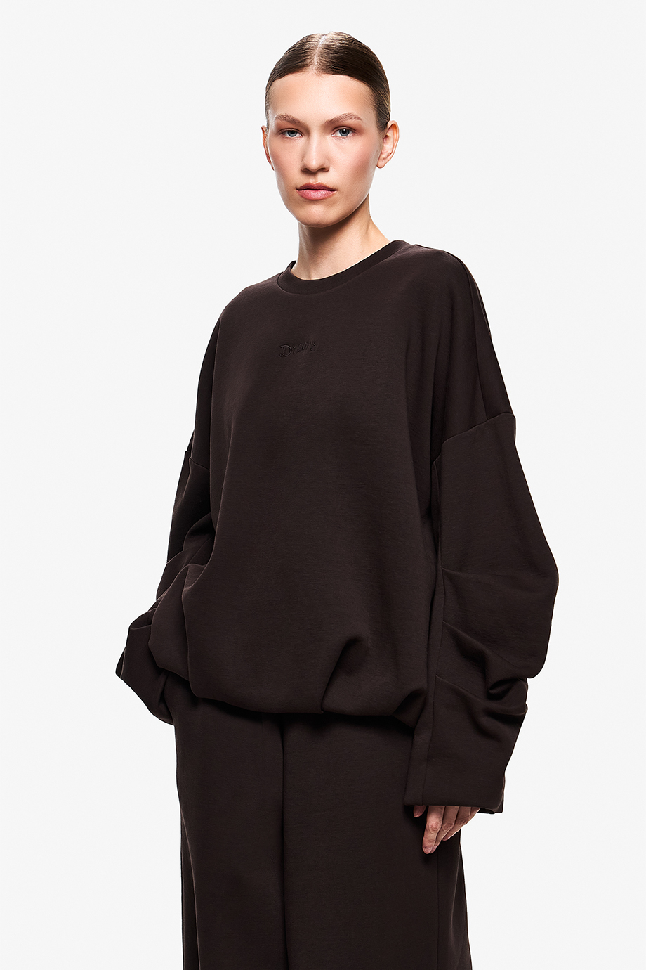 Свитшот-баллон с вышивкой