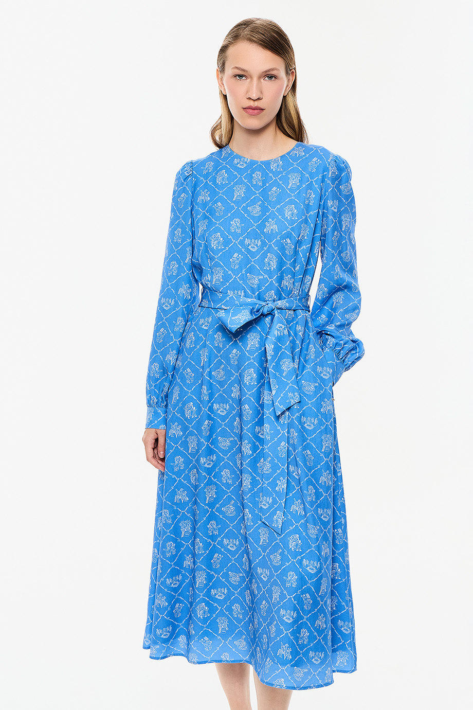 Платье-миди с поясом