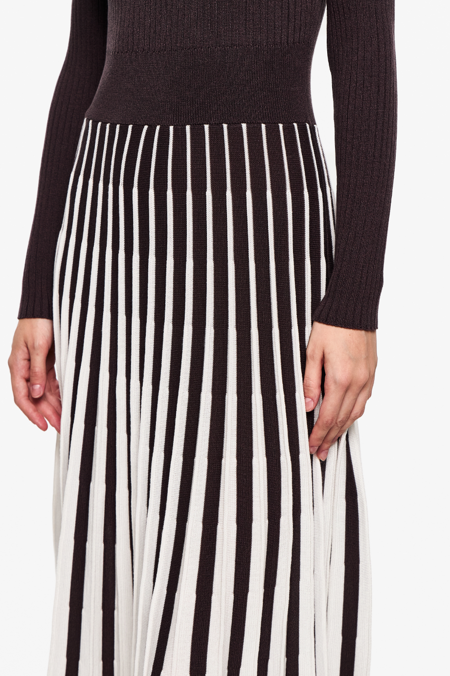 Платье-миди