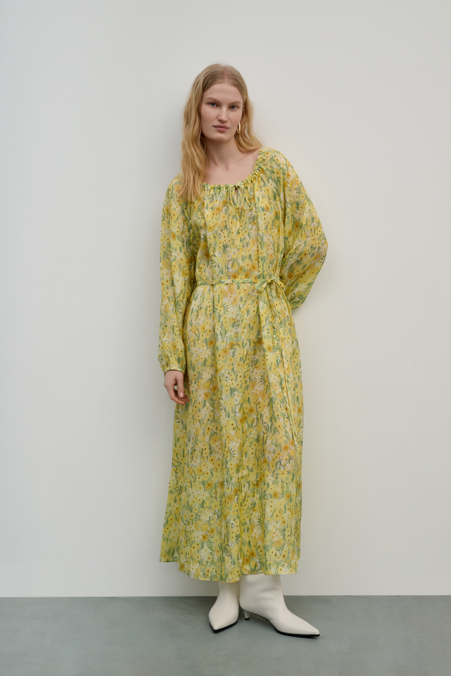 Платье-миди