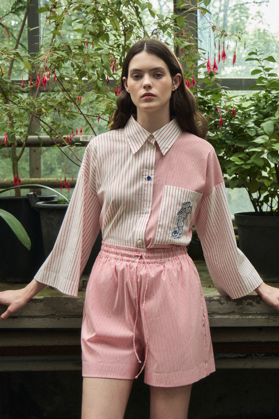 Блузка свободная с вышивкой