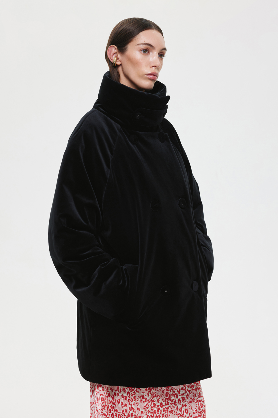 Полупальто утепленное бархатное