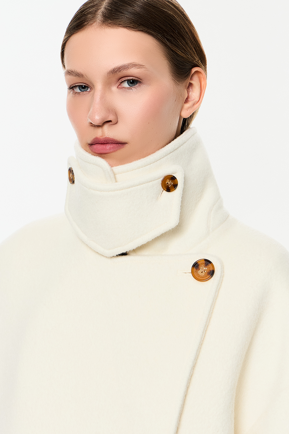 Шерстяное пальто