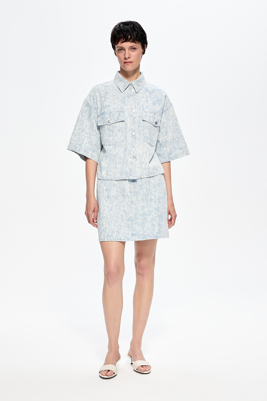 Джинсовая рубашка Джинсовая рубашка