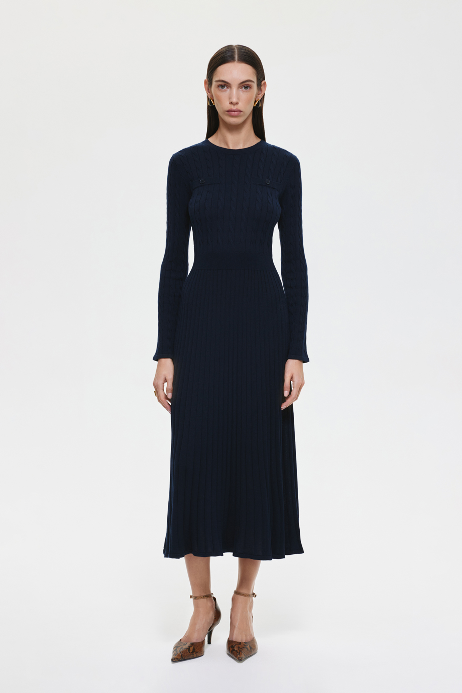 Вязаное платье