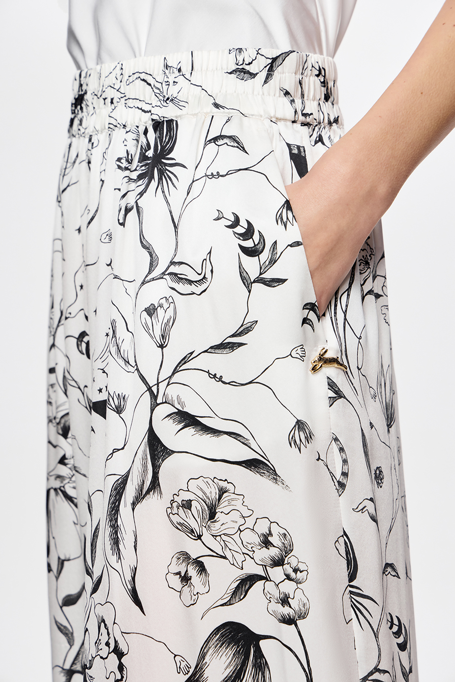 Брюки шелковые с принтом