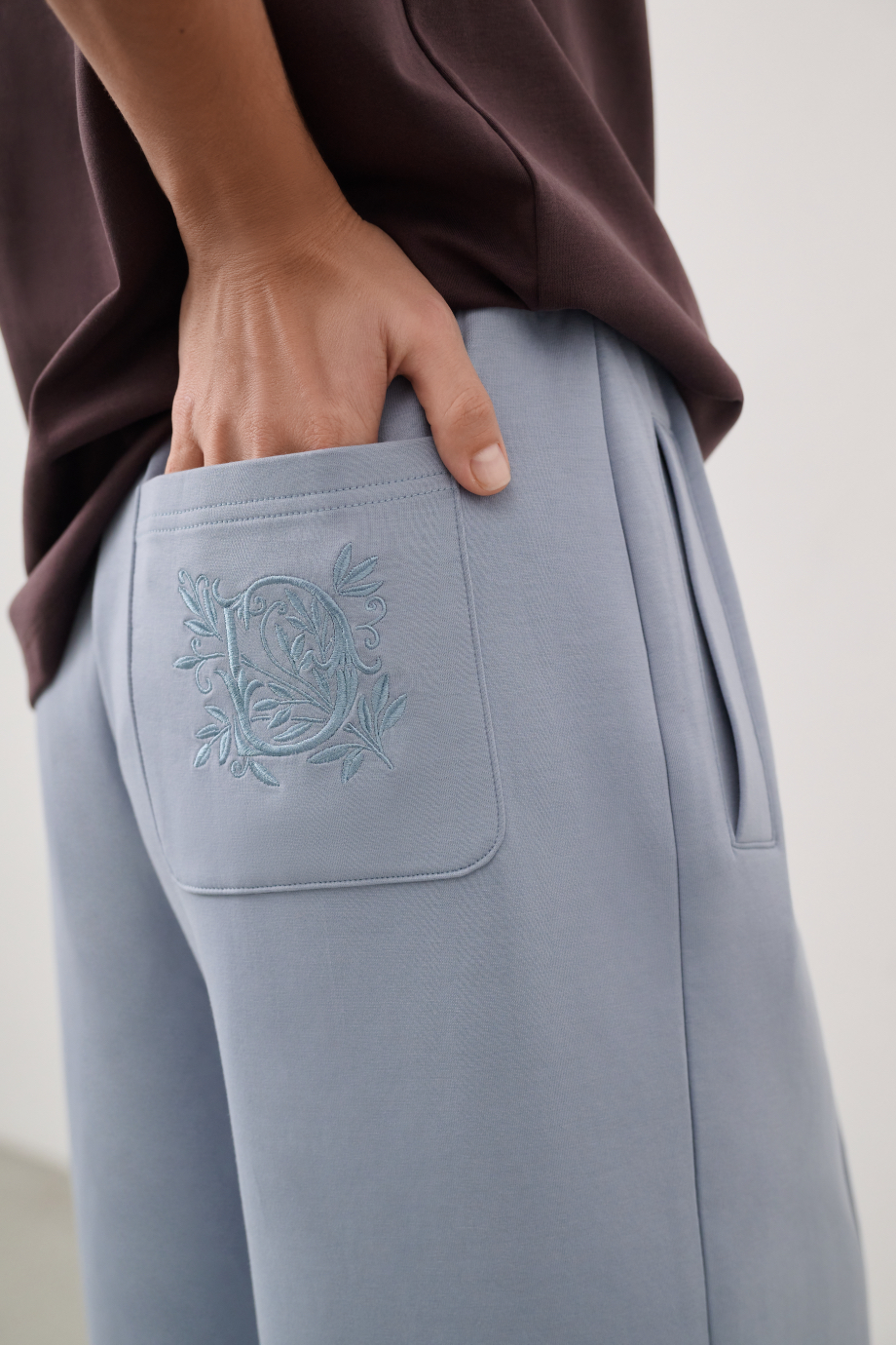 Трикотажные брюки