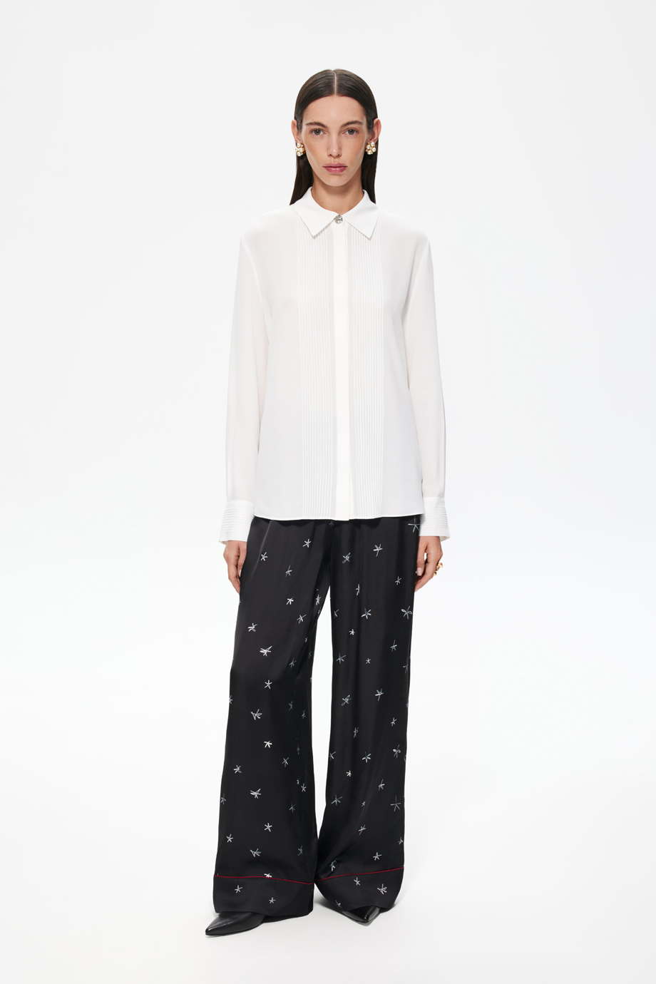 Блузка с защипами