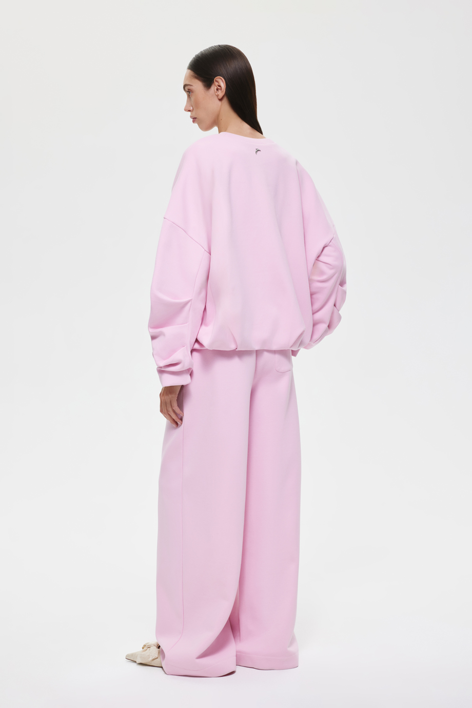 Свитшот-баллон с вышивкой