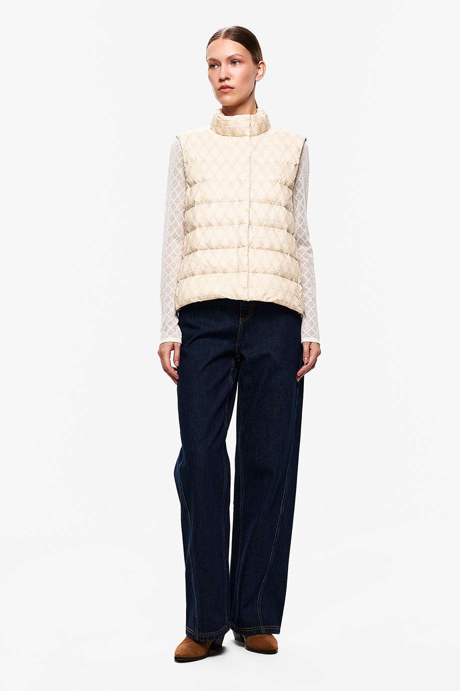 Пуховый жилет