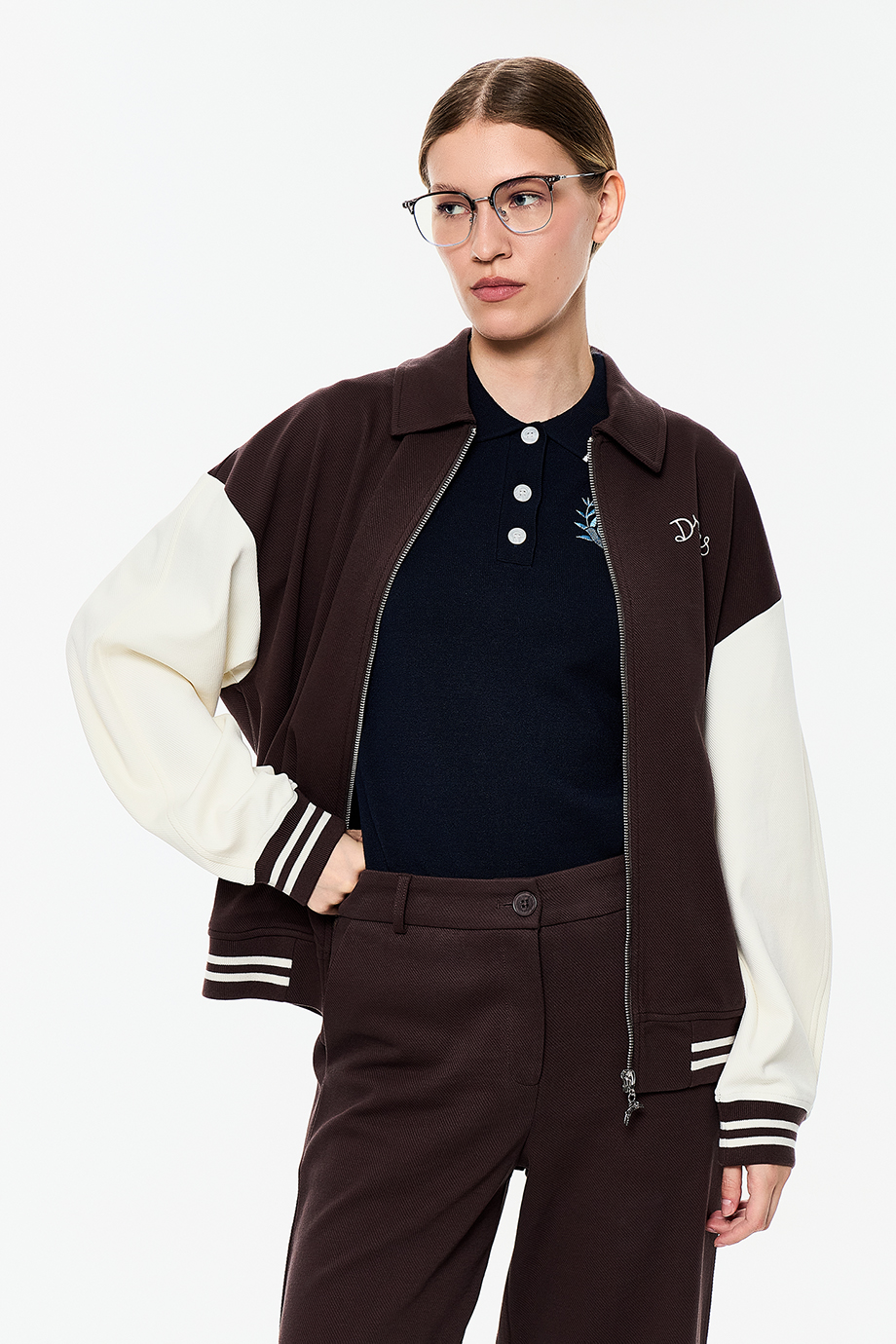 Бомбер с вышивкой Бомбер с вышивкой