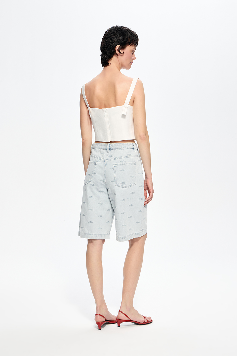 Джинсовые шорты