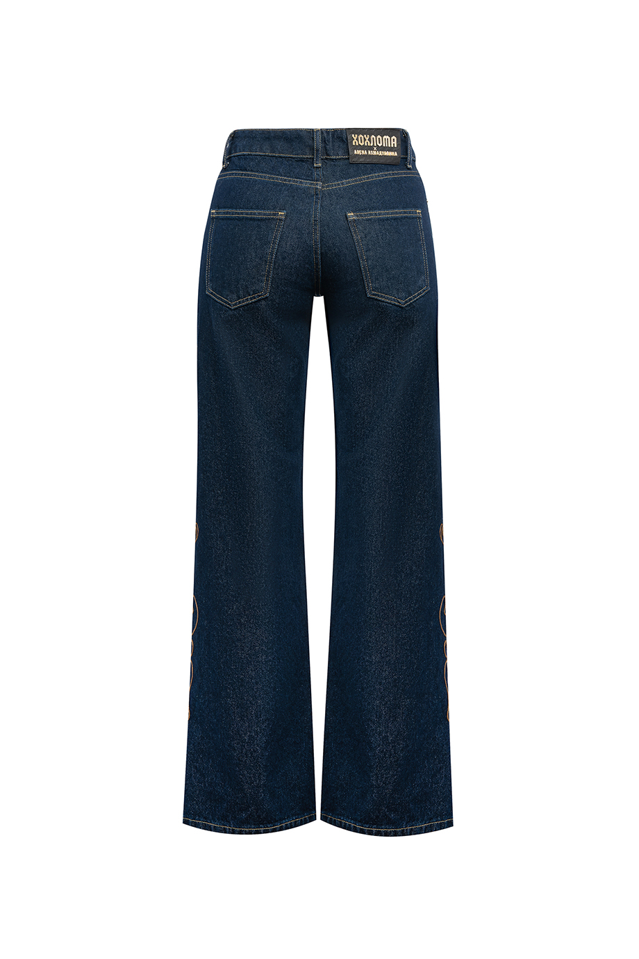 Джинсы с вышивкой