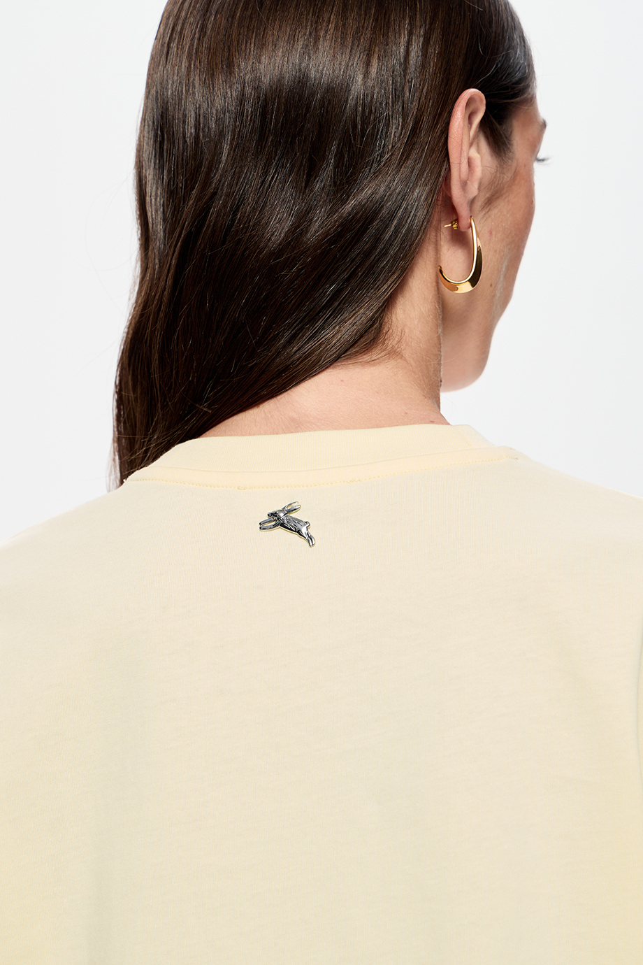 Футболка с принтом и вышивкой