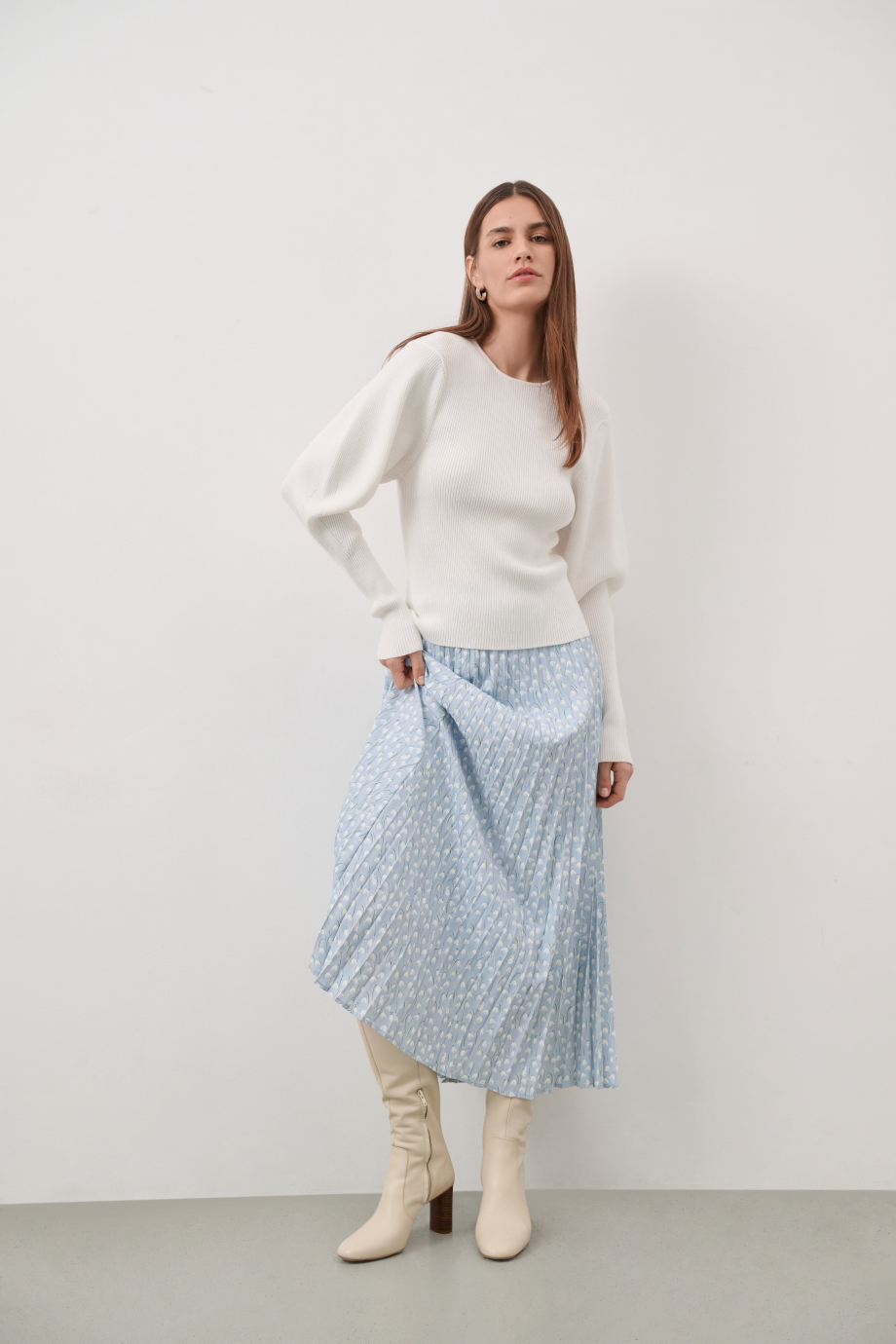 Джемпер с объемными рукавами