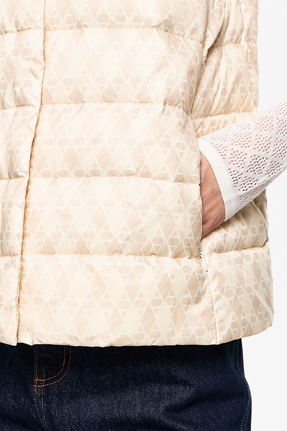 Пуховый жилет