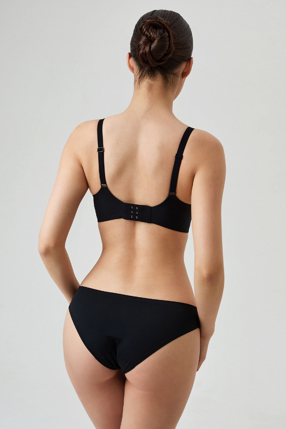 Трусы Женские (Брифы) Akhmadullina Dreams 03340124/черный