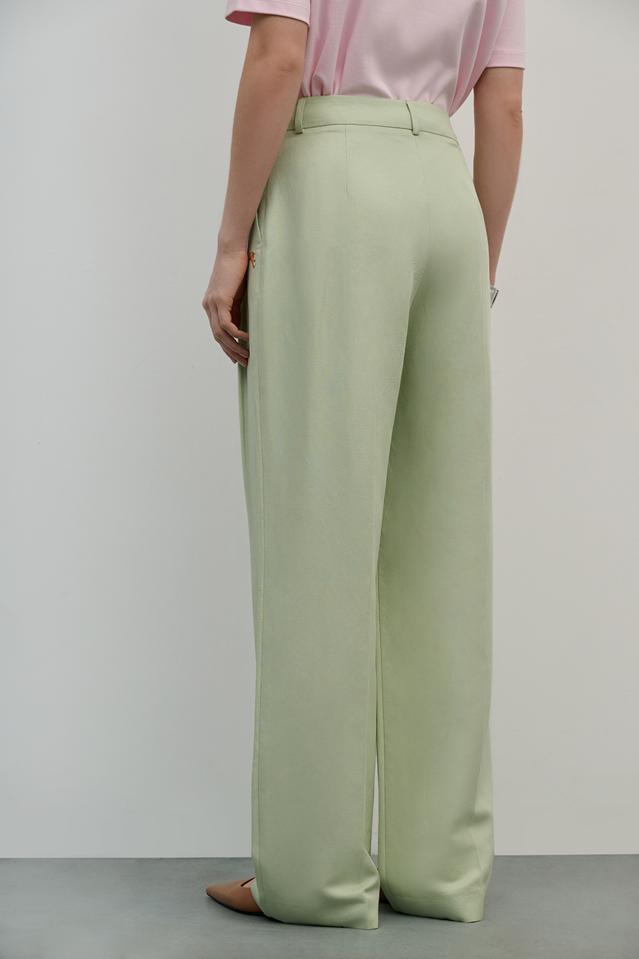 Брюки широкие из смесового льна