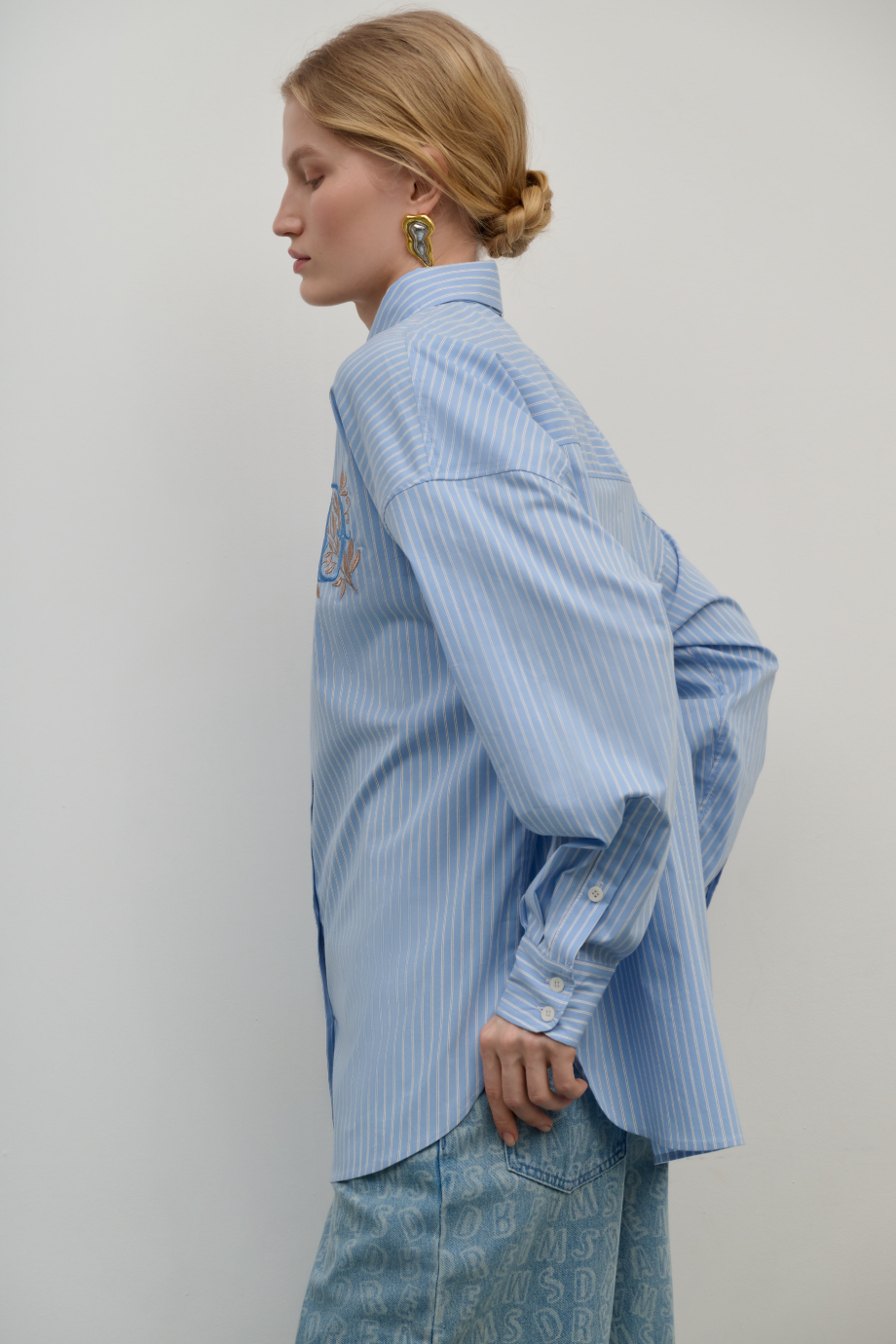 Рубашка свободная с вышивкой