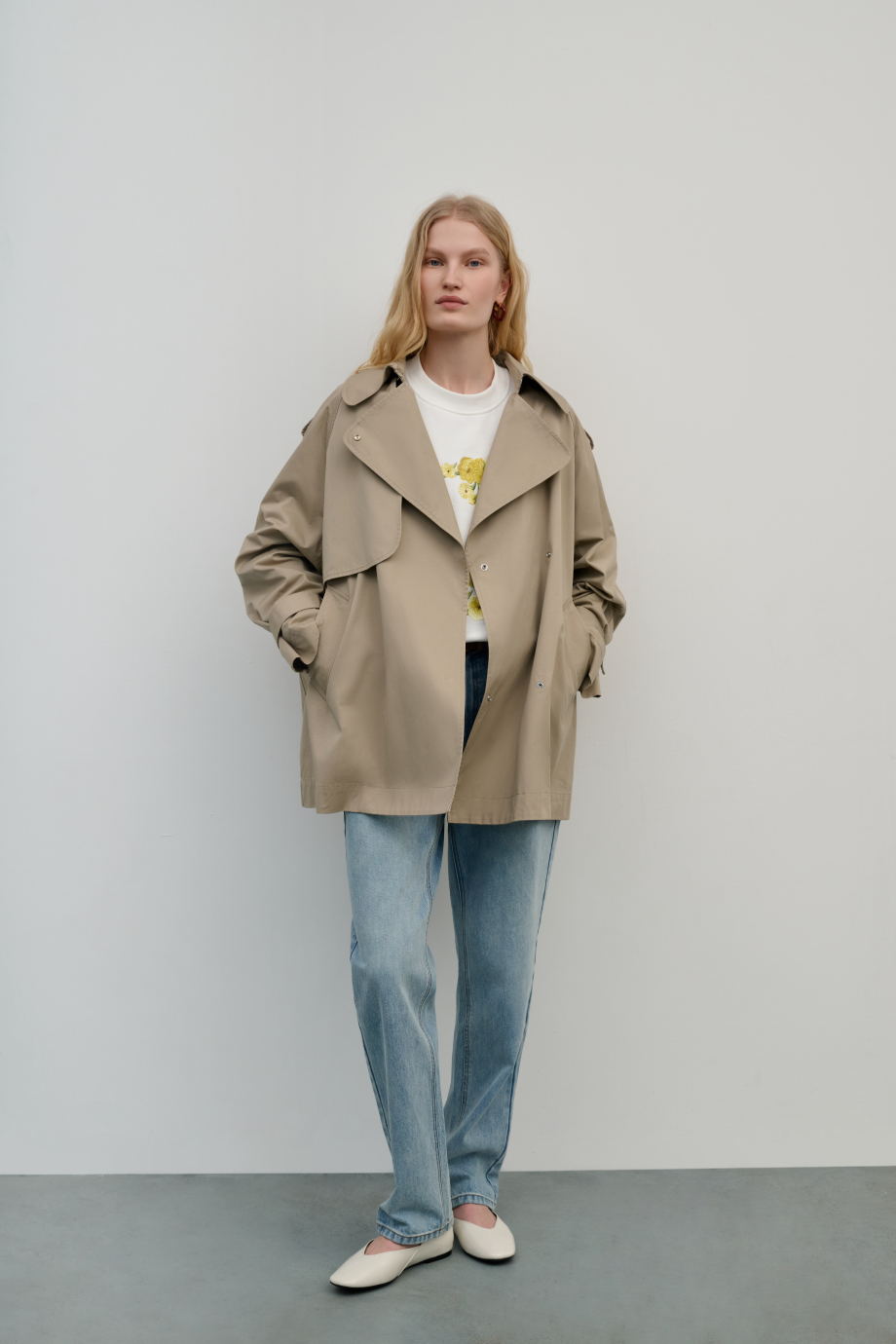 Укороченный плащ