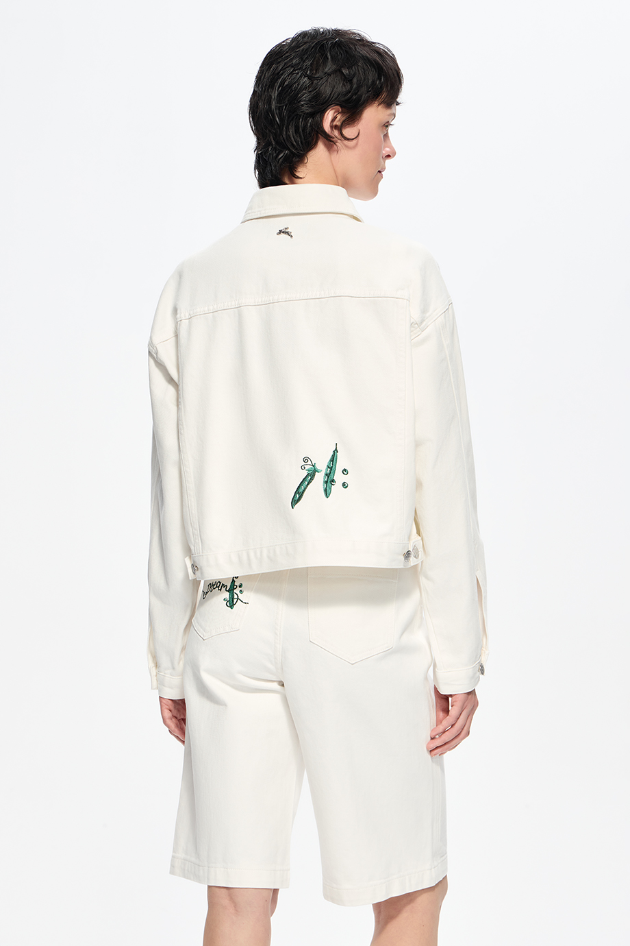 Джинсовая рубашка