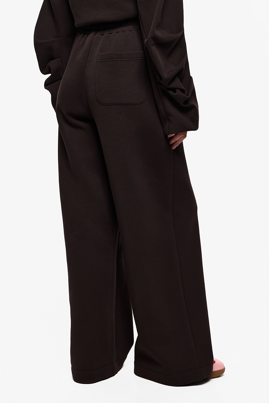 Спортивные брюки