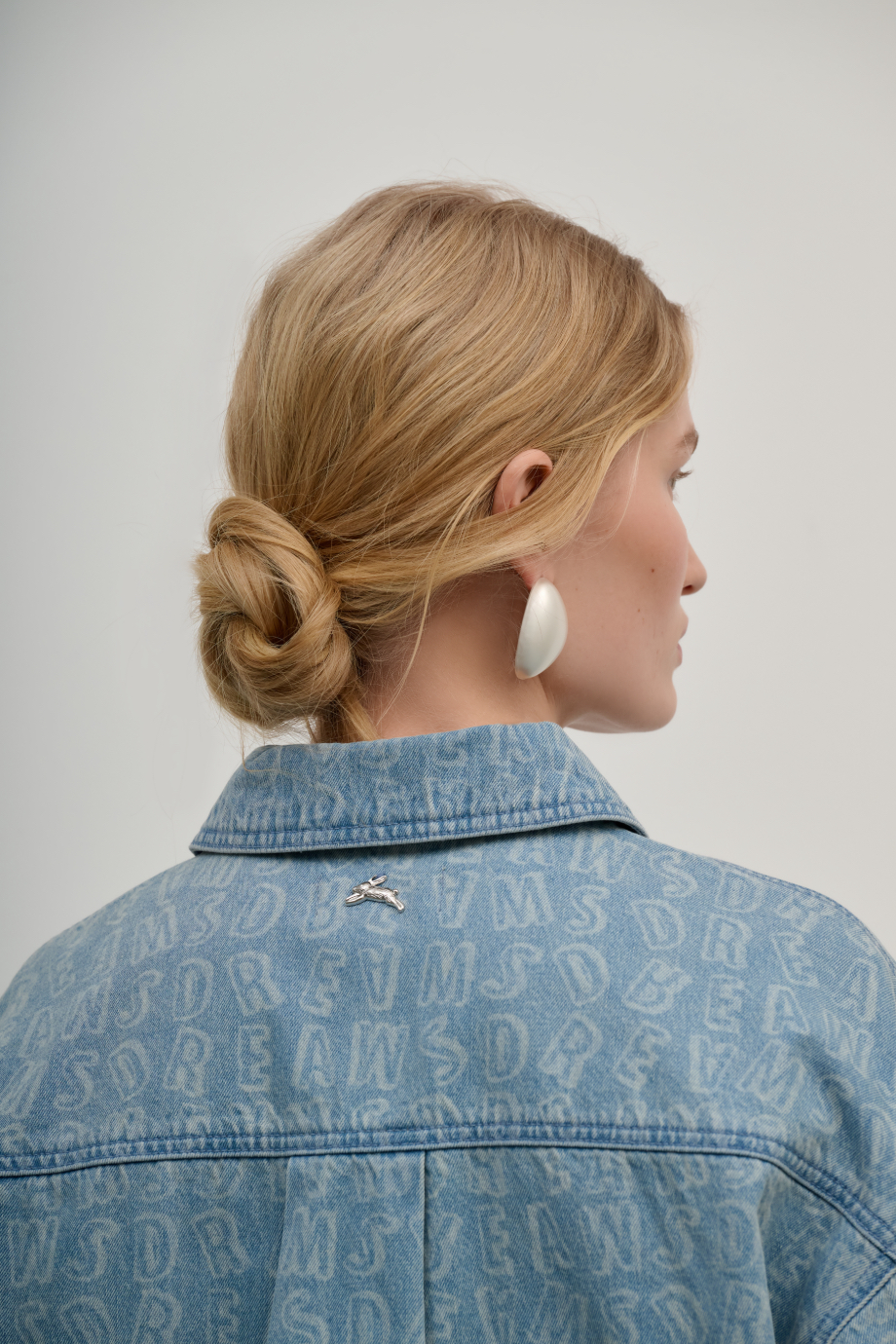 Джинсовая рубашка