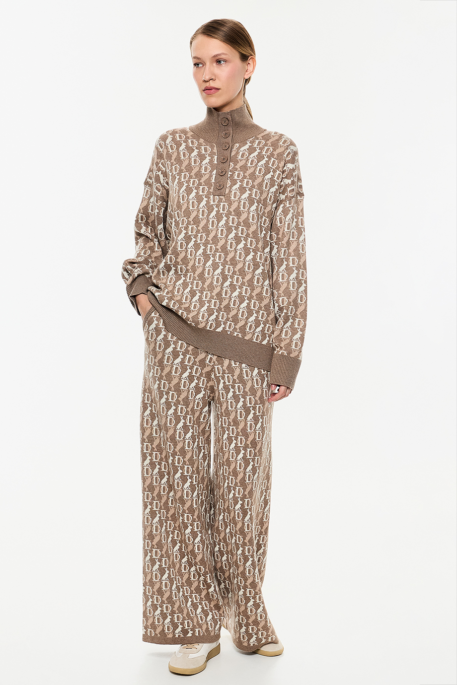 Вязаный джемпер