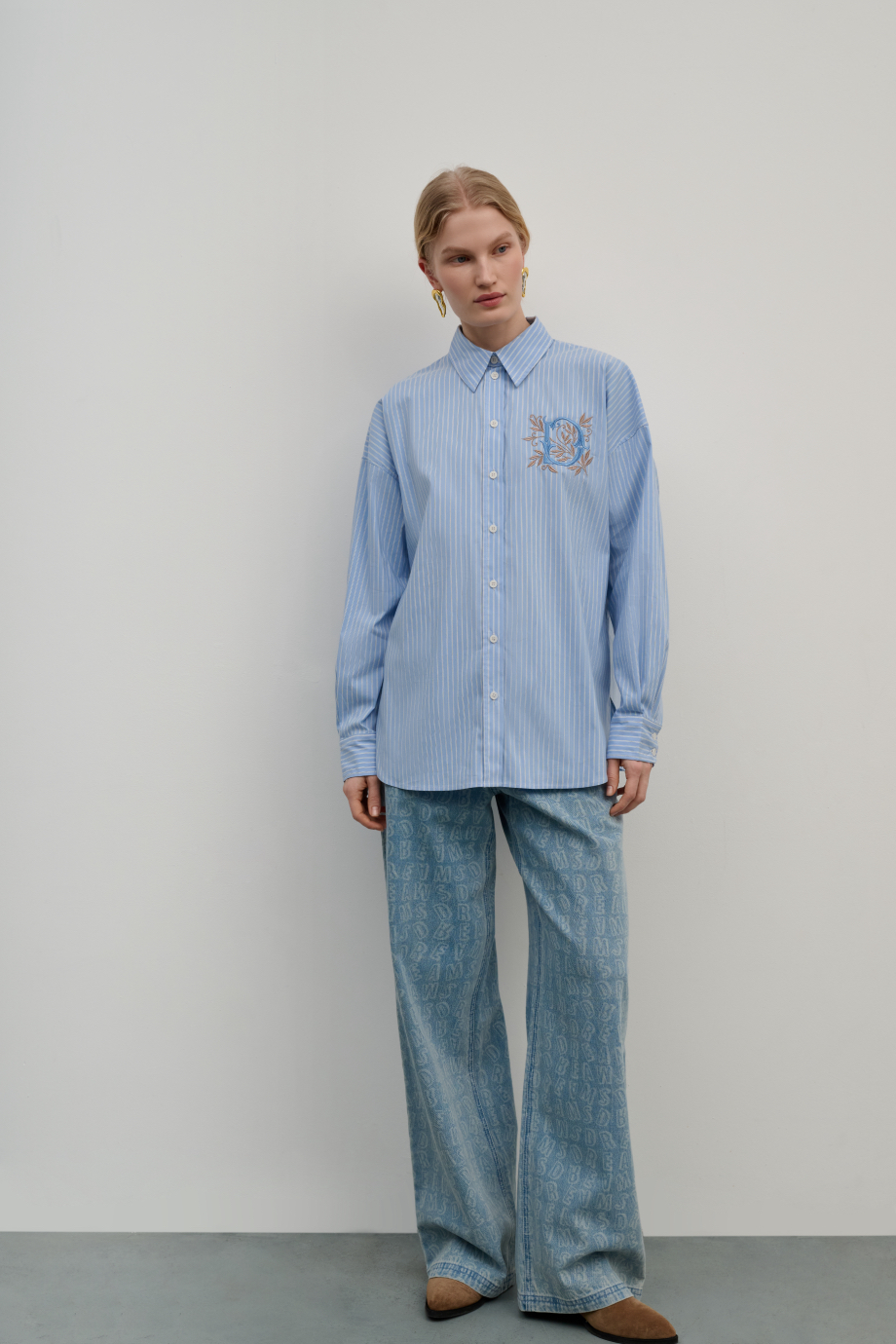 Рубашка свободная с вышивкой