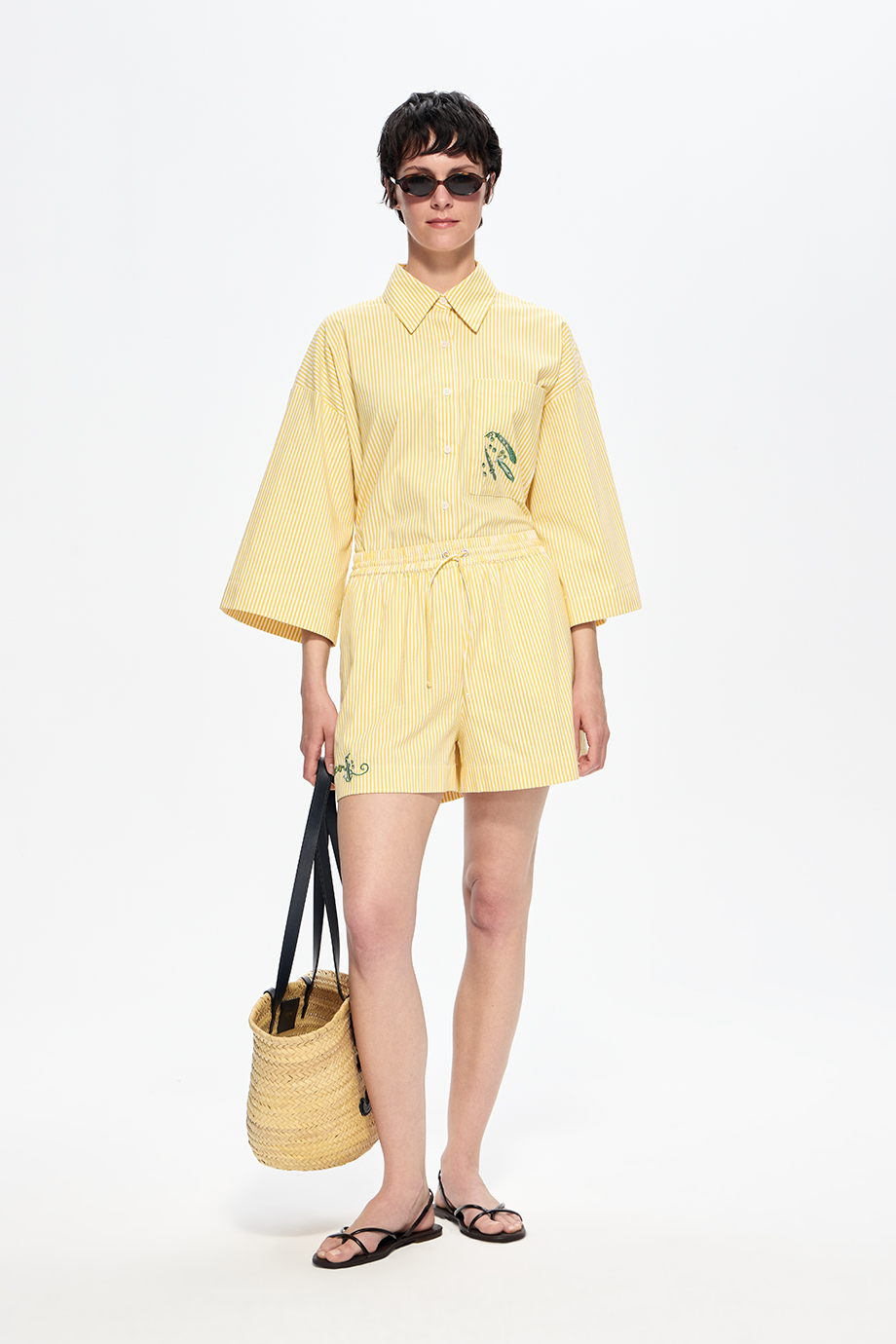 Шорты хлопковые с вышивкой