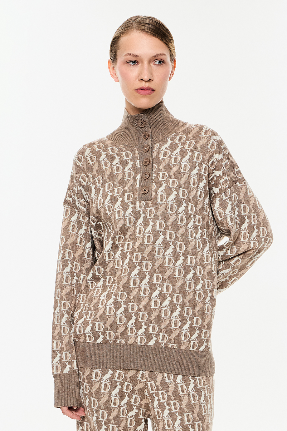 Вязаный джемпер Вязаный джемпер