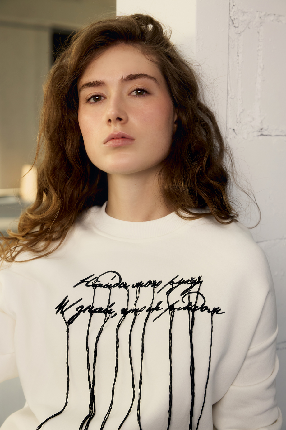 Свитшот с вышивкой