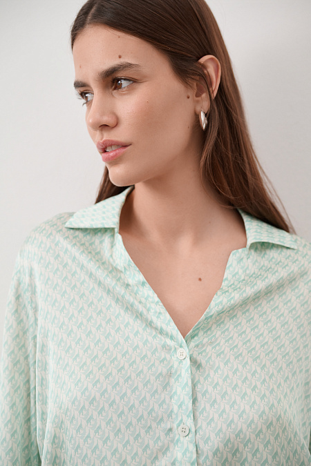 Рубашки и блузки